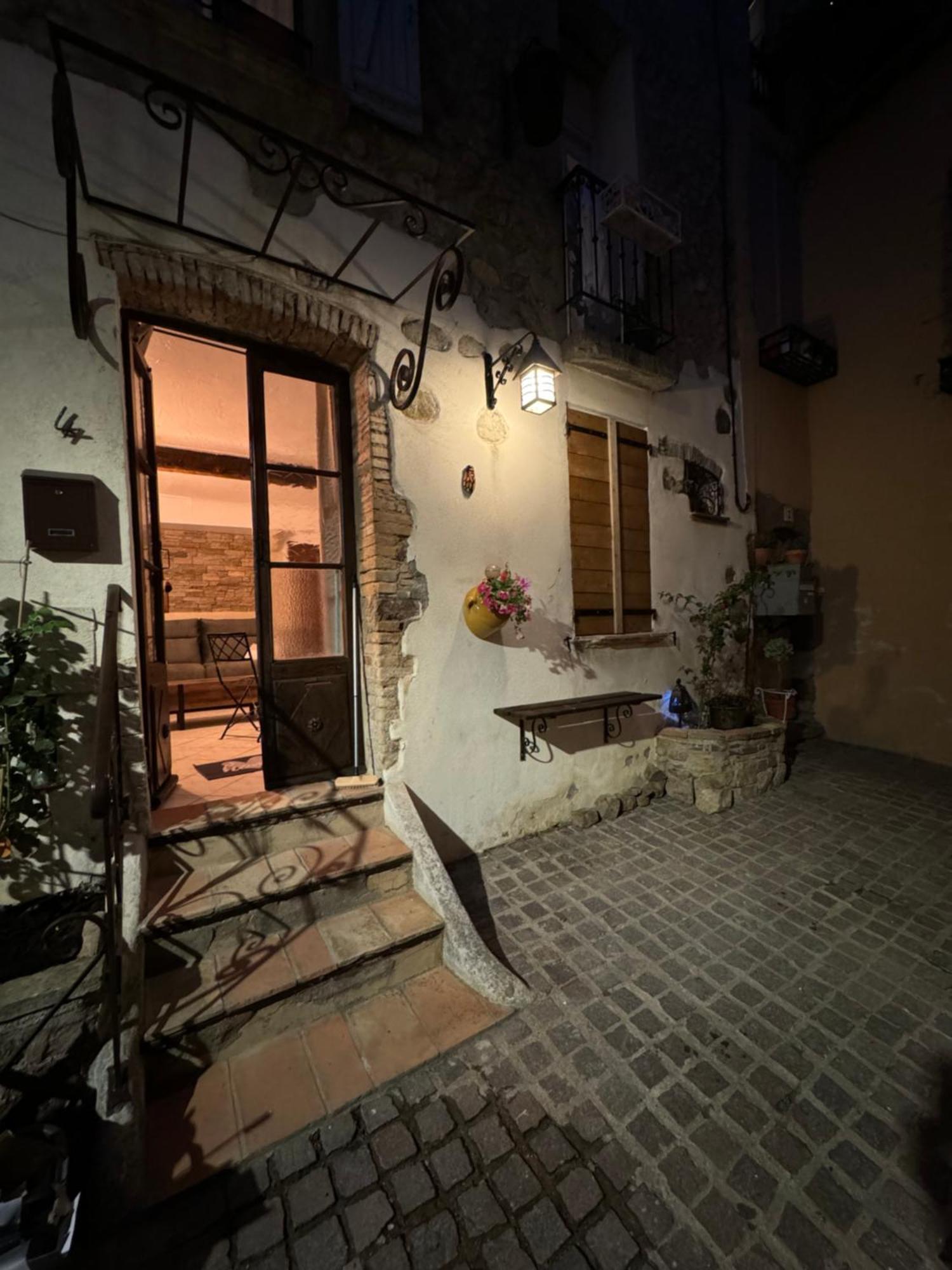 Chez Kay Leilighet Roquebrune-sur-Argens Eksteriør bilde